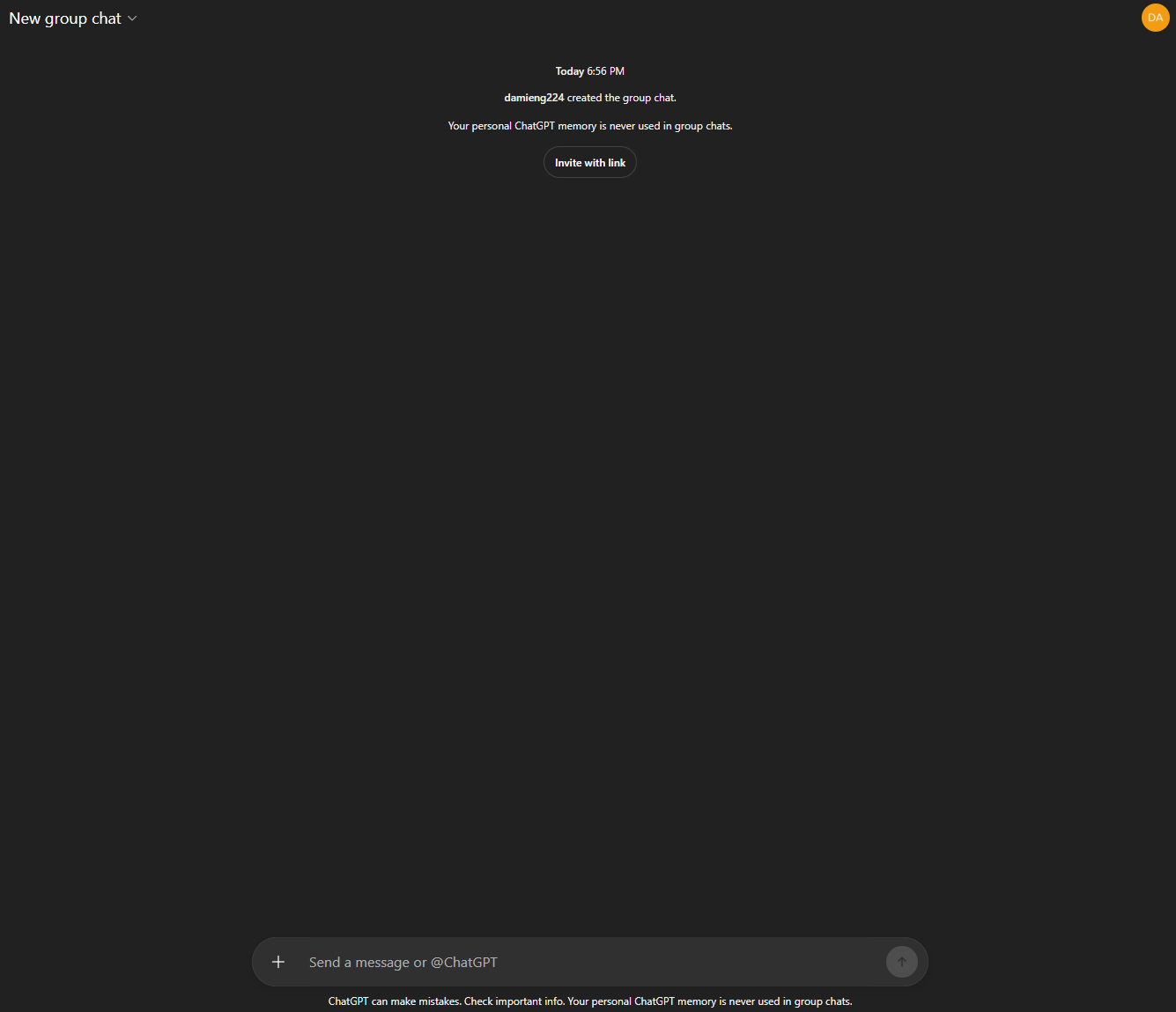 A new group chat window showing a notification that personal memory is disabled and a button to "Invite with link".